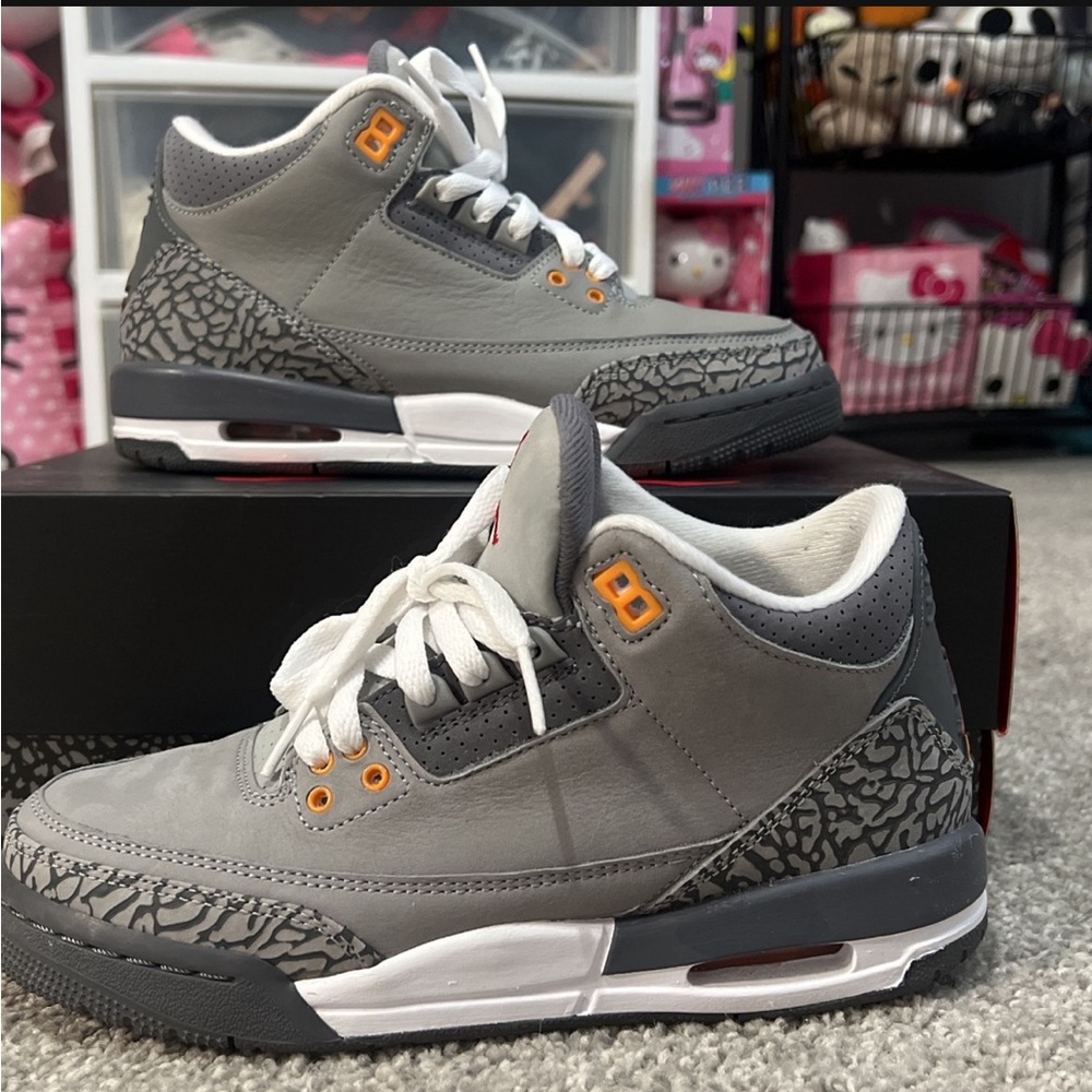 Air Jordan 3 Retro (GS) size 5Y
